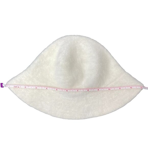David & Young Angora Blend Bucket Hat Cream Soft Fuzzy Pull On One Size Fits All - Picture 8 of 9